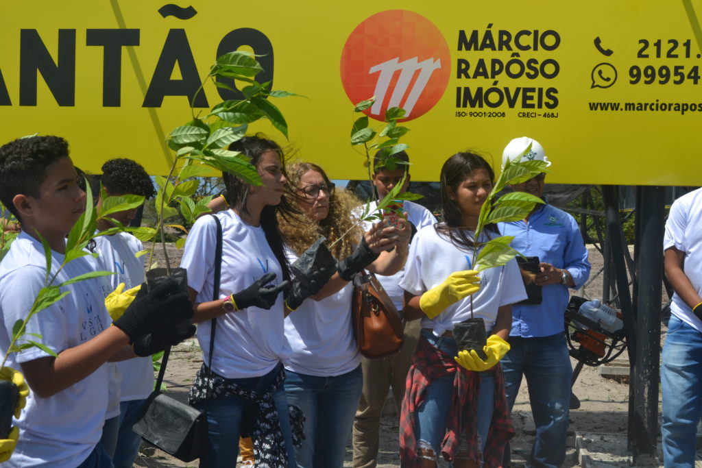 DSC 0058 - Estudantes da rede pública realizam o plantio de mais de 2 mil mudas de árvores