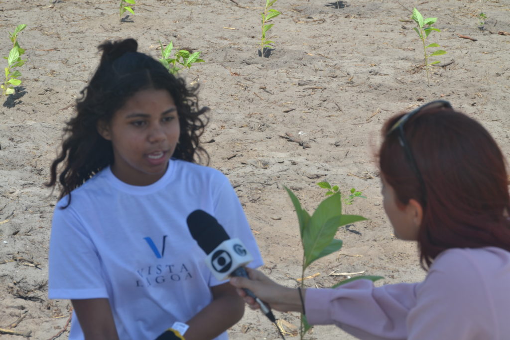 DSC 0102 - Estudantes da rede pública realizam o plantio de mais de 2 mil mudas de árvores
